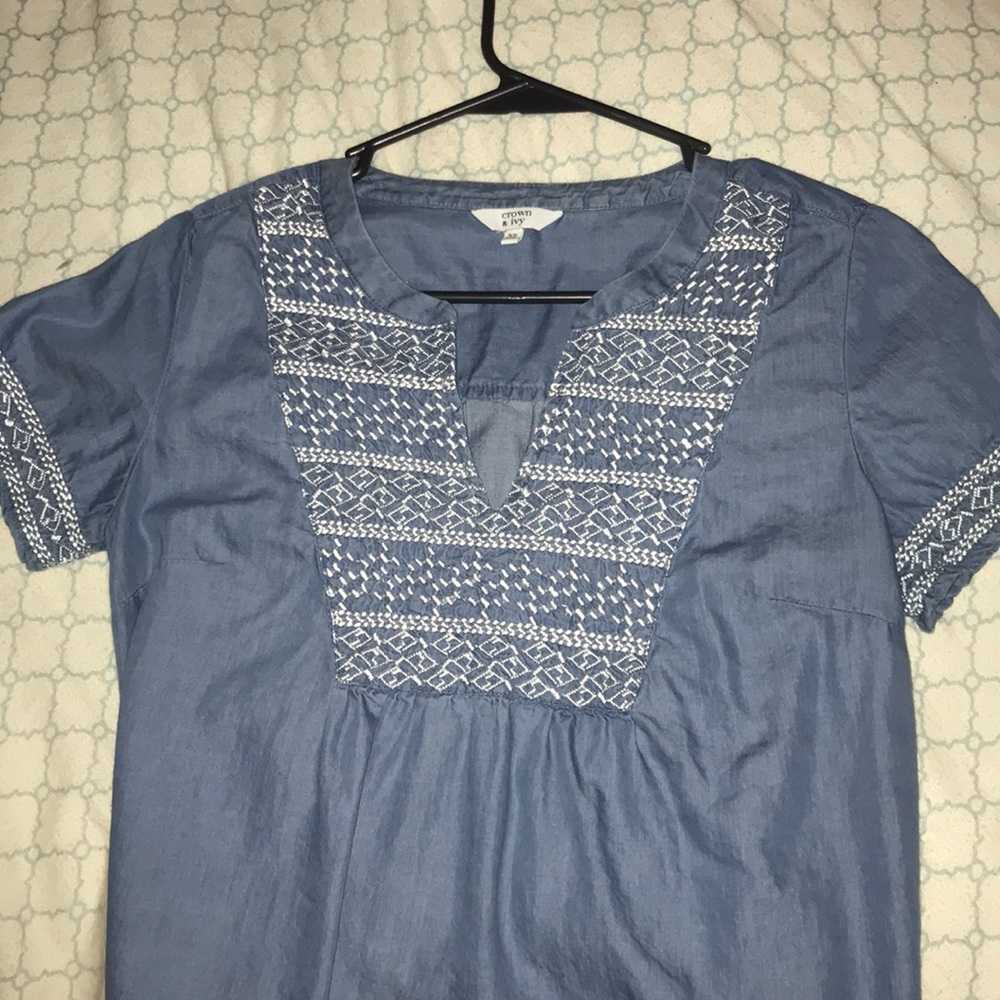Crown and Ivy shirt